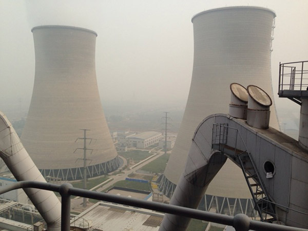 分瓣式切割坡口機應(yīng)用電廠管道